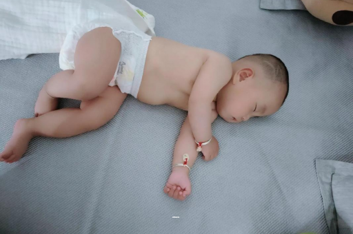 威海宝宝总是摇头怎么回事